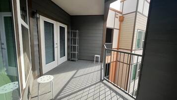 Classic Studio | Balcony