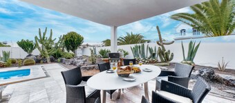Casa Eden - FKK-Bereich, absolute Privatsphäre, privater Pool und BBQ By Lanzarote Vacation Homes