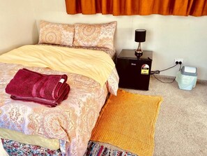 2 habitaciones, wifi gratis y ropa de cama 