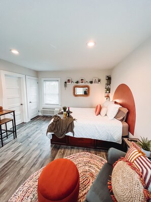 1 chambre, lit parapluie, Wi-Fi gratuit, draps fournis