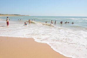 On the beach - Accès direct plage | Camping 4* | Parc aquatique (Saint-Georges d'Oléron)