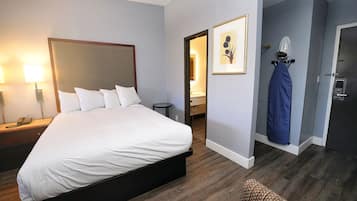 Newly Remodeled Room, King Bed, Non-Smoking