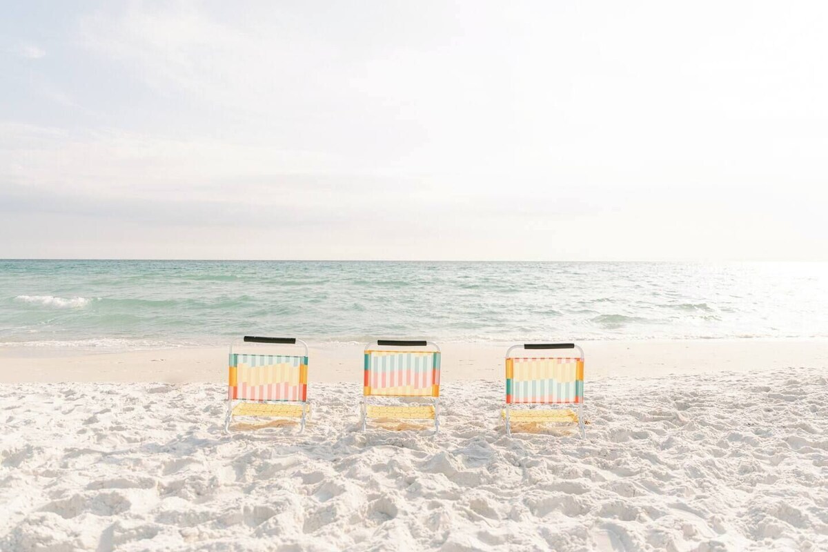 Modern Condo I Short Walk To Beach I Pool