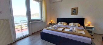 Ferienwohnung mit Bootsliegeplatz und Meerblick