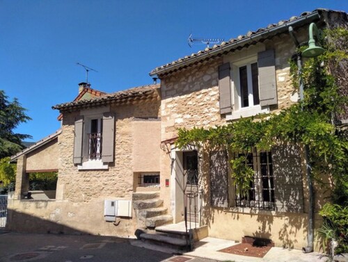 Maison de village de charme au coeur du Luberon