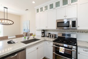 Fridge, oven, stovetop, spices