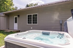 Bain à remous extérieur
