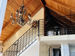 Interior - Wine Tasting, Rafting & Hiking Retreat With Canyon Views (Garden Valley)