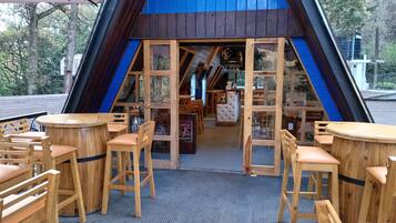 Snack bar