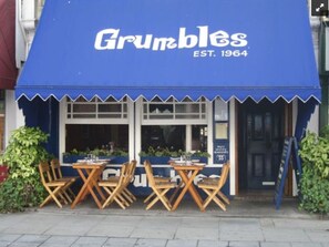 Outdoor dining - The Pimlico Lime – 1 Bedroom in Belgravia (London)