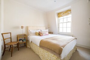 1 bedroom, iron/ironing board, WiFi, bed sheets - The Pimlico Lime – 1 Bedroom in Belgravia (London)