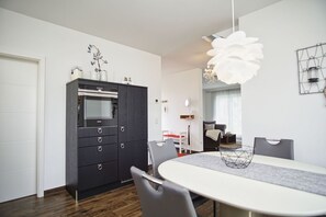 Unclassified image, 2 of 38, button