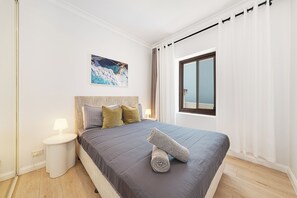 2 bedrooms, desk, iron/ironing board, free WiFi