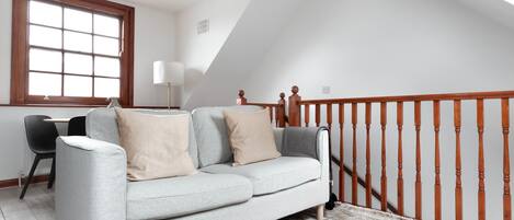 Télévision, chaîne hi-fi