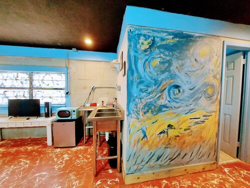 Adjoined 2 studio apt. nearby Melbourne Downtown & Melbourne Beach for 5