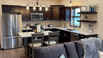 Smart TV, video games, DVD player