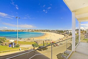 Property grounds - Bondi Heaven Beachfront Apartment (North Bondi)