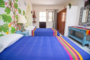 Deluxe Double or Twin Room (Soleta) | Free WiFi, bed sheets - La Casa Del Almendro (Playa del Carmen)
