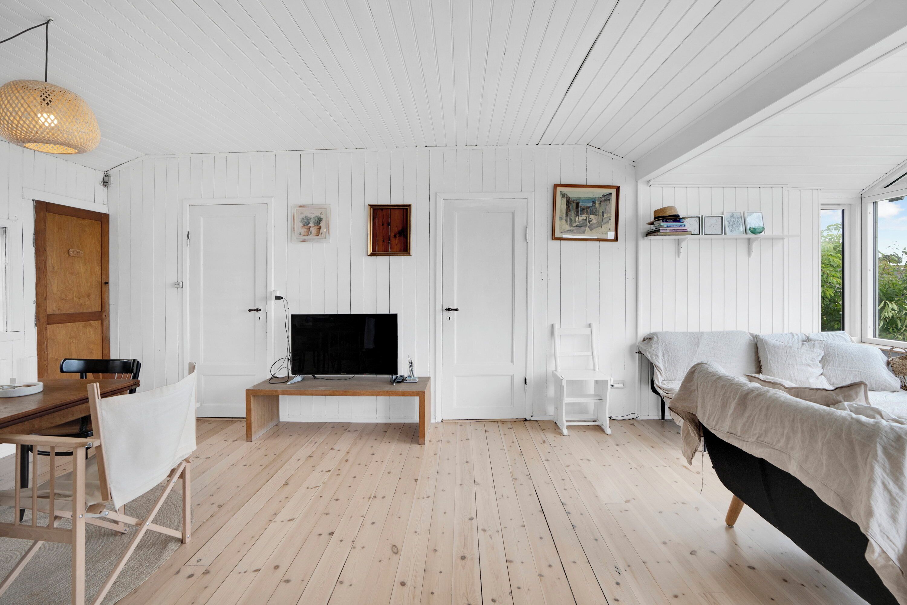 3 bedrooms, iron/ironing board, free WiFi