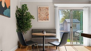 Luokittelematon kuva, 2 kautta 51, painike