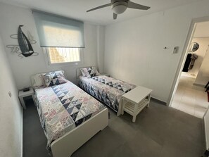 2 sovrum, strykjÀrn/strykbrÀda och internet