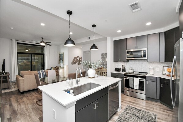 Fridge, microwave, oven, stovetop