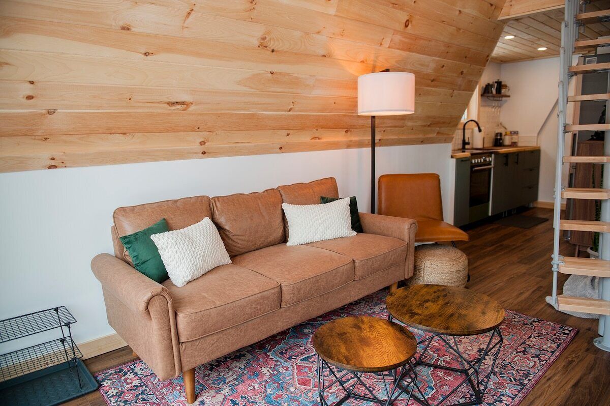 Una Smart TV, una chimenea