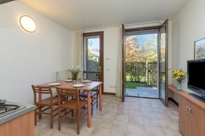 Interior - Porto Letizia Puccini 3, Porlezza, Italy (Porlezza)