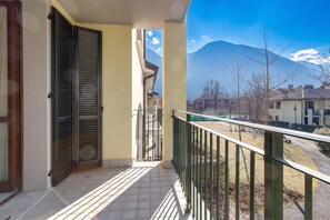 Property grounds - Porto Letizia Chopin 7, Porlezza, Italy (Porlezza)
