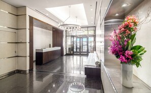 Lobby - Hip Gramercy Park 1BR w/ Gym, W/D, nr. Central Park, by Blueground (Downtown)
