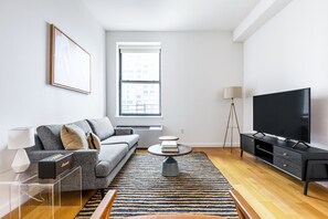 Fernseher, Stereoanlage