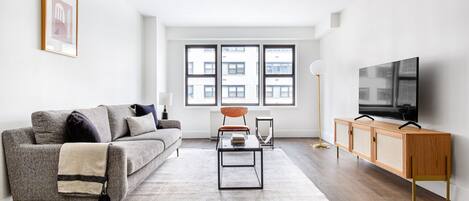 Télévision, chaîne hi-fi