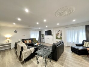 スマートテレビ、書庫