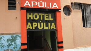 Uklassifisert bilde, 2 av 17, knapp