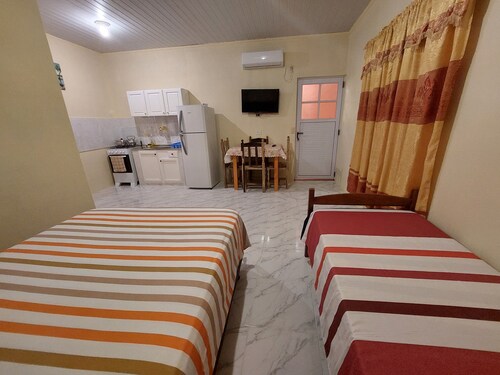 Apartments for 4 pax, ¨totally equipped¨.