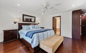 3 soveværelser, pengeskab på værelset, strygejern/strygebræt, Wi-Fi