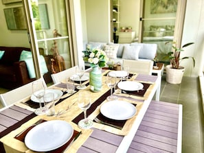 Dining - Stunning 3 bed apartment in Parramatta, Sydney (Parramatta)