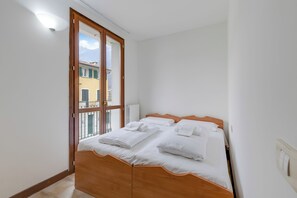 1 habitación y ropa de cama 