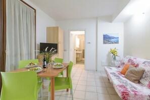 Interior - Porto Letizia Bach 6, Porlezza, Italy (Porlezza)