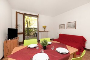 Interior - Porto Letizia Beethoven 2, Porlezza, Italy (Porlezza)