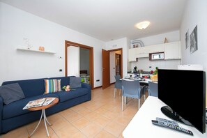 TV - Porto Letizia S9 B1, Porlezza, Italy (Porlezza)