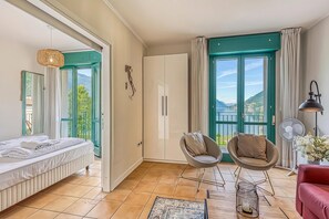 1 bedroom, iron/ironing board, free WiFi, bed sheets - Porto Letizia S10 B1, Porlezza, Italy (Porlezza)