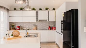 Fridge, microwave, oven, stovetop