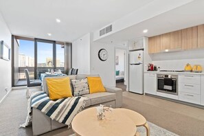 TV, offices - Pearl on Grote/Pool&Gym/Central Mkt/Parking (Adelaide)