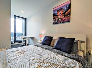 2 bedrooms, desk, iron/ironing board, travel crib