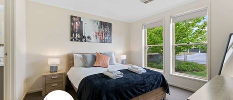 3 dormitorios, tabla de planchar con plancha, wifi y ropa de cama