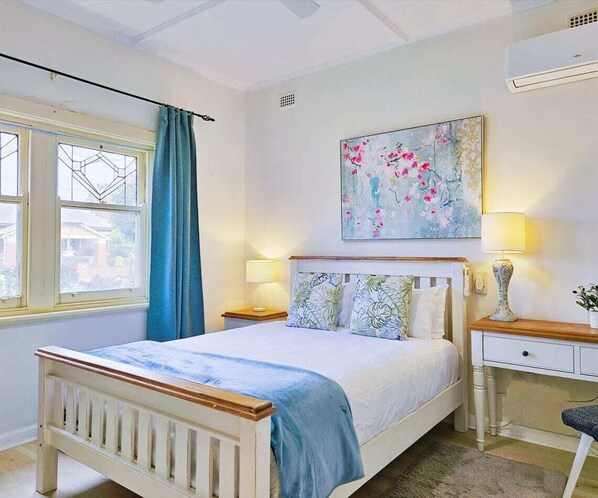 2 bedrooms, iron/ironing board, WiFi, bed sheets