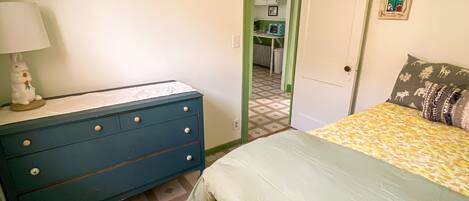 2 habitaciones, wifi gratis y ropa de cama