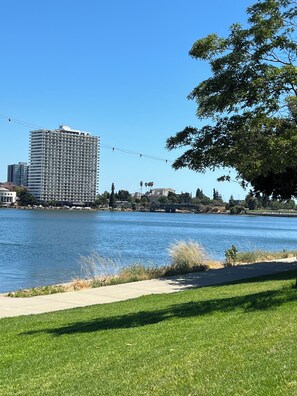 Miscellaneous - Best location of Oakland Lake Merritt Park & Gardens. New remodeled & furnished (Oakland)