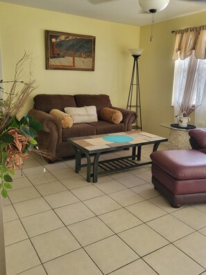 Smart TV - Experience the Privacy and Comfort at Lani Mana Chill and Enjoy (Englewood)